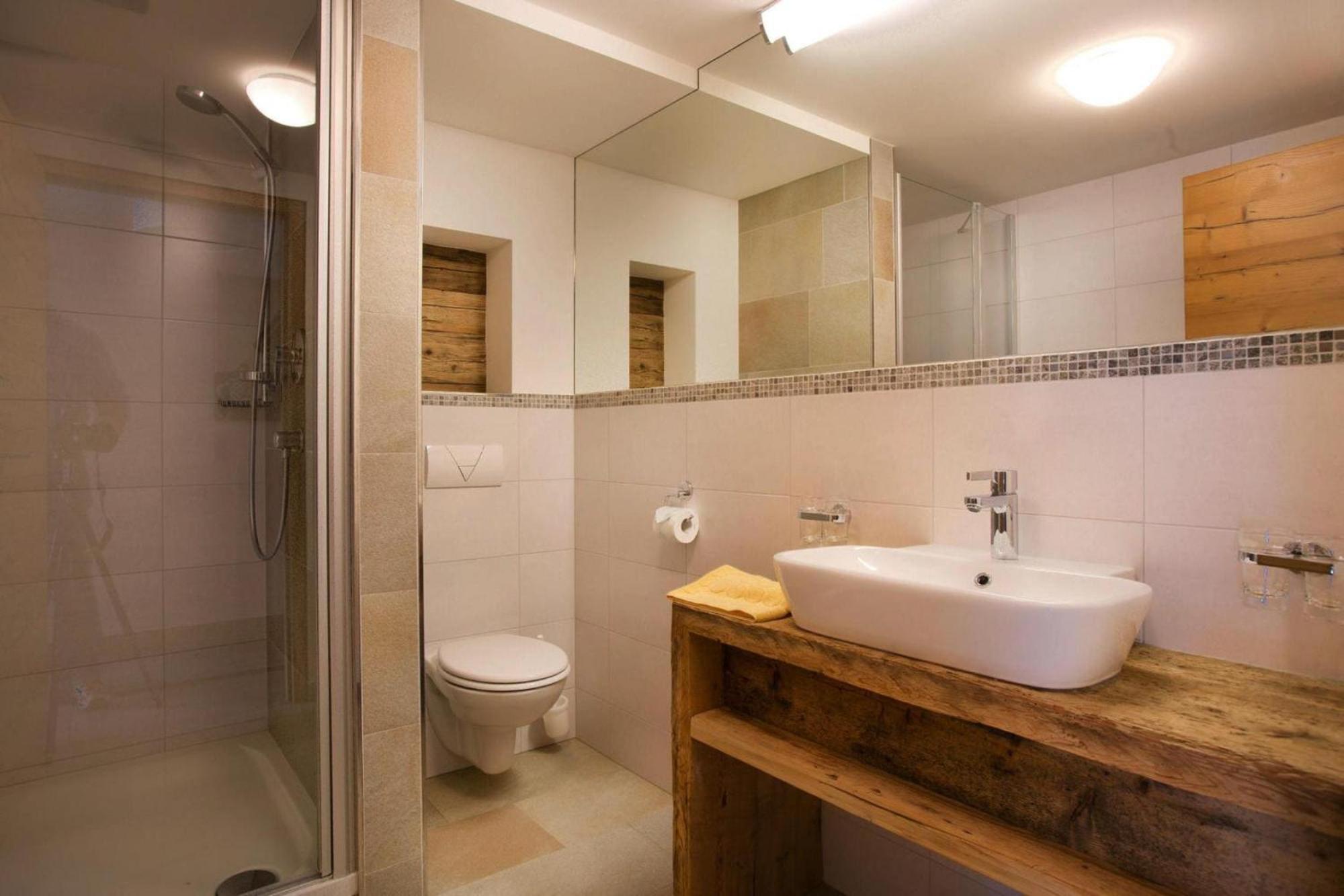 Neukirchen am Großvenediger Apartment In Neukirchen With A Balcony מראה חיצוני תמונה