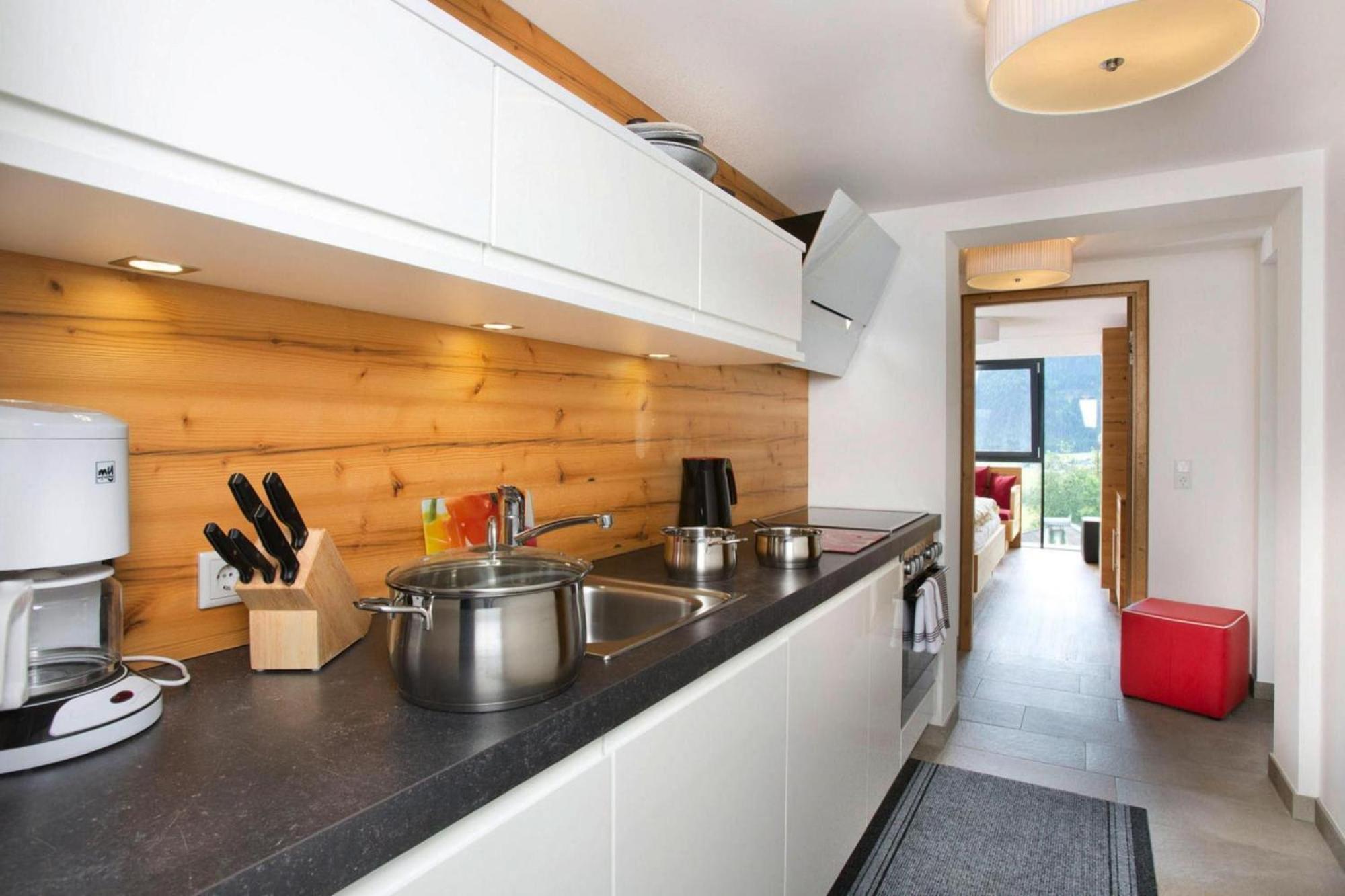 Neukirchen am Großvenediger Apartment In Neukirchen With A Balcony מראה חיצוני תמונה